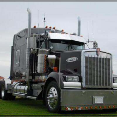 Kenworth W900