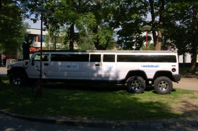 hummer limousine